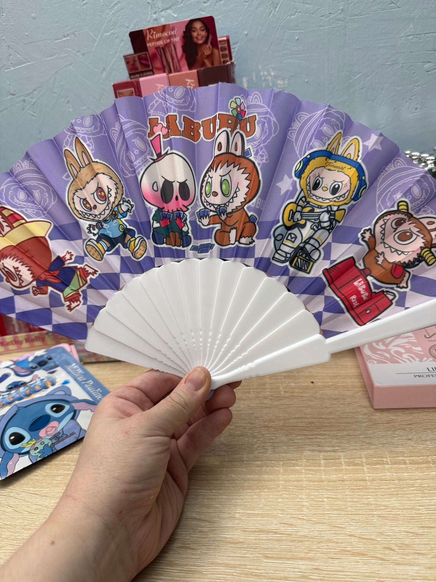 Labubu Fan